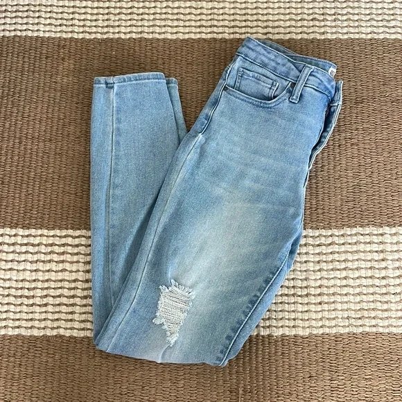 Tilly’s Jeans! - Picture 1 of 4